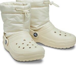 Crocs lined neo puff boots